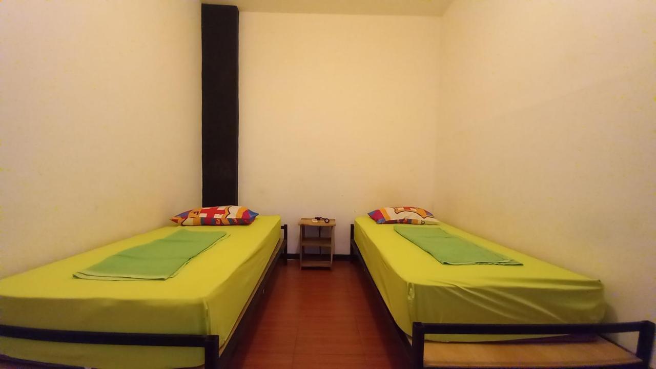 Dc Hotel & Hostel ลาบวนบาโจ ภายนอก รูปภาพ
