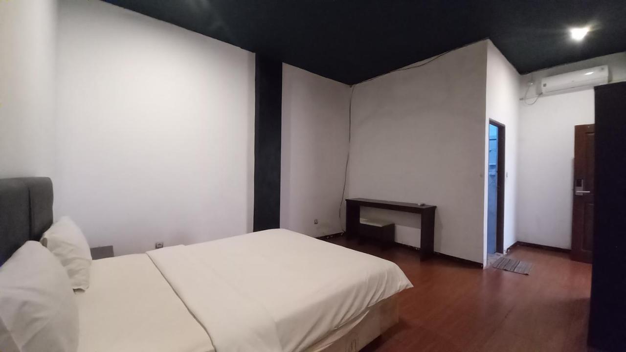 Dc Hotel & Hostel ลาบวนบาโจ ภายนอก รูปภาพ