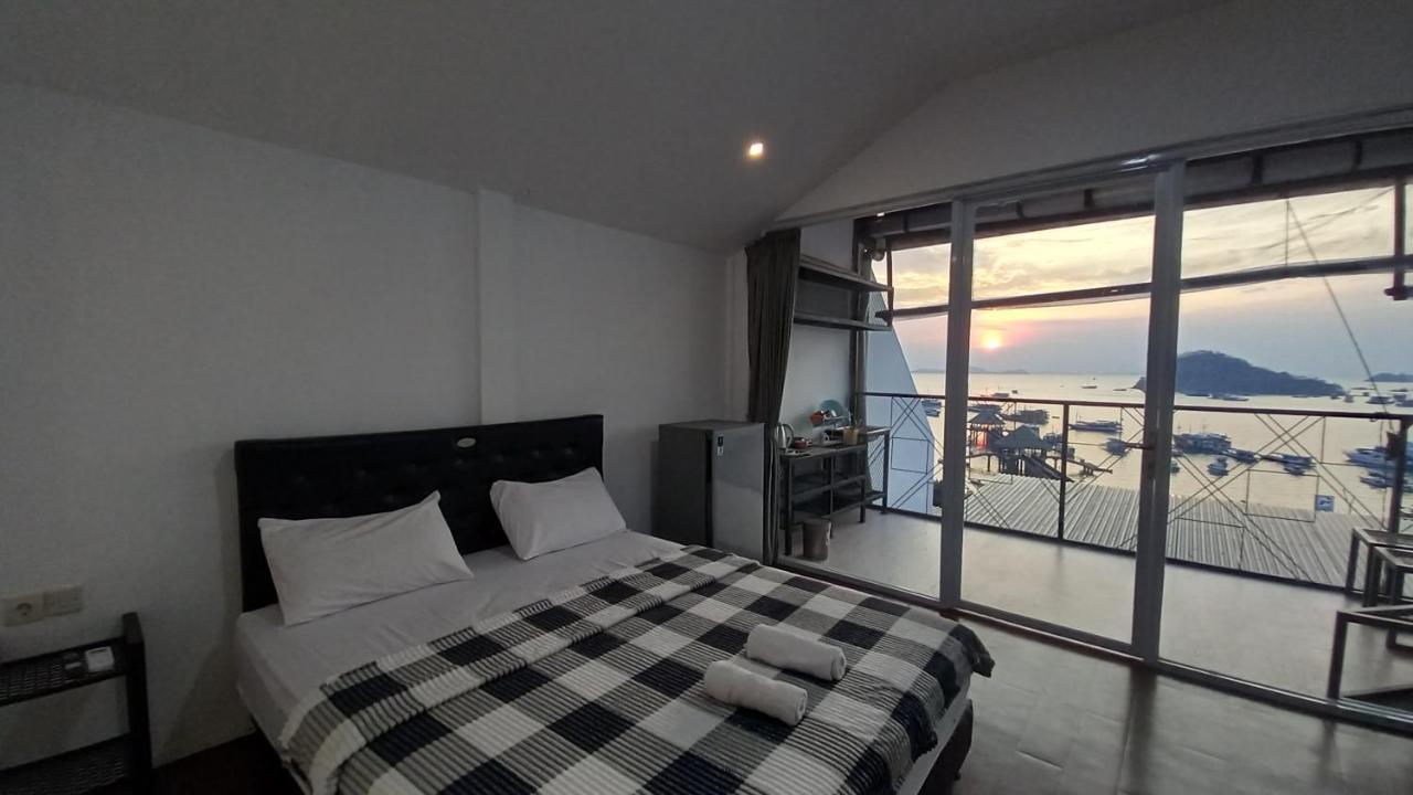 Dc Hotel & Hostel ลาบวนบาโจ ภายนอก รูปภาพ