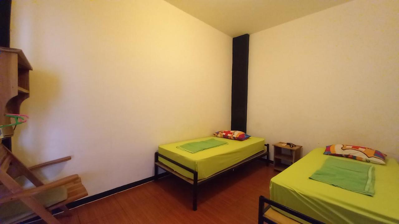 Dc Hotel & Hostel ลาบวนบาโจ ภายนอก รูปภาพ