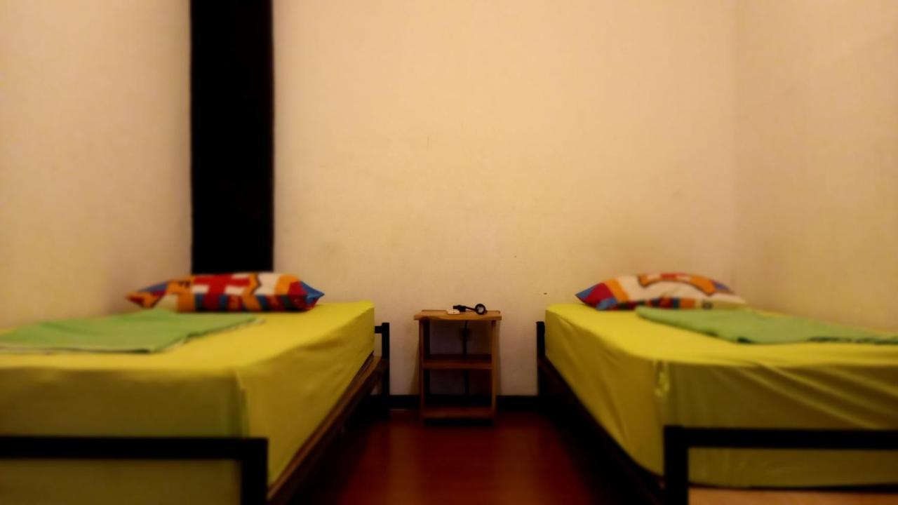 Dc Hotel & Hostel ลาบวนบาโจ ภายนอก รูปภาพ