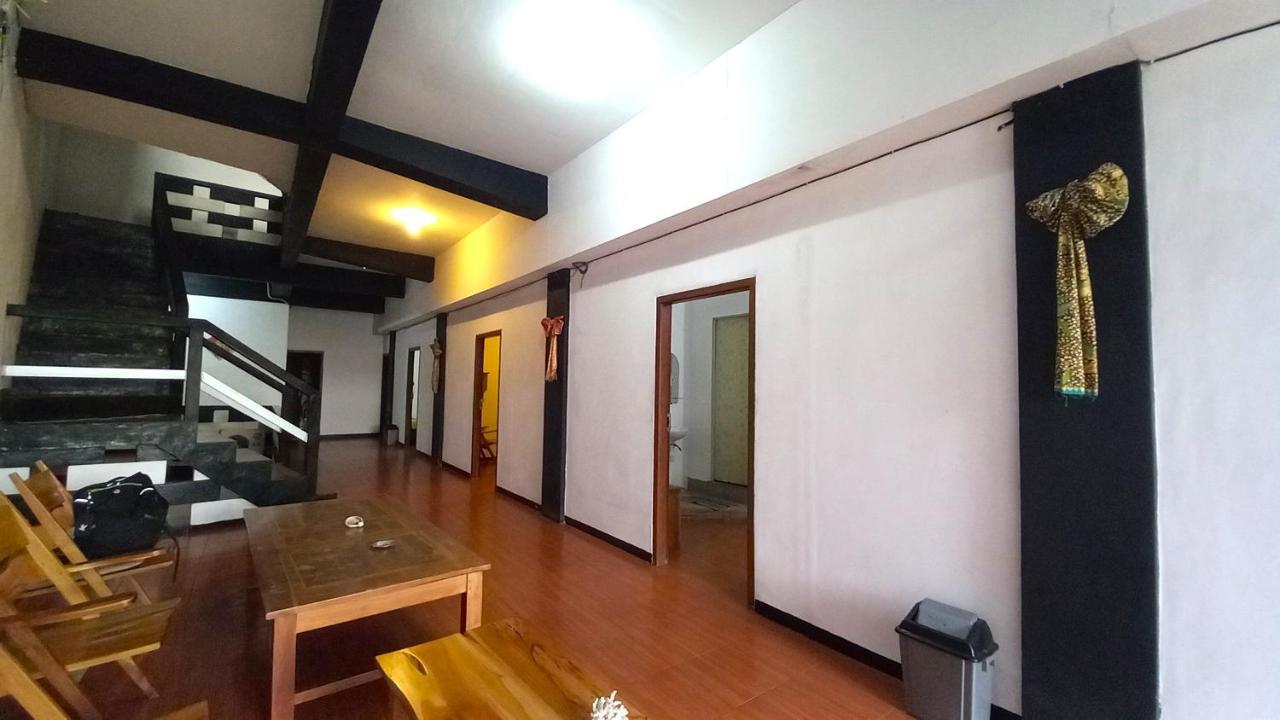 Dc Hotel & Hostel ลาบวนบาโจ ภายนอก รูปภาพ