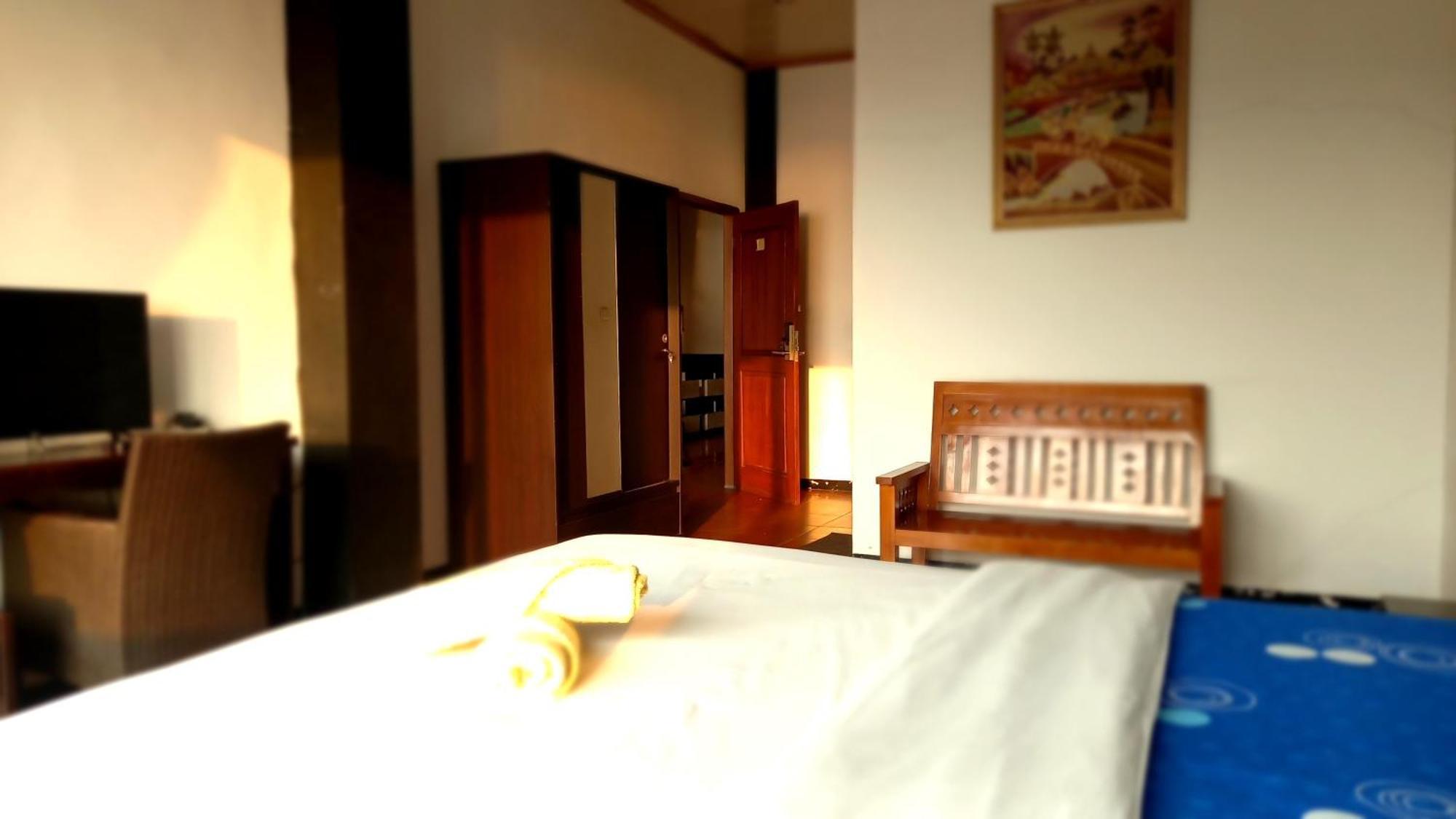 Dc Hotel & Hostel ลาบวนบาโจ ภายนอก รูปภาพ